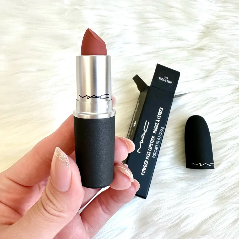 MAC LUXURY LIPSTICK